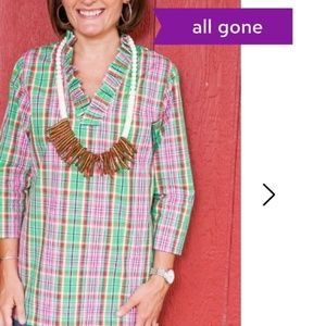 Haley and the hound preppy ruffle neck tunic. Not brand new, but never worn‎